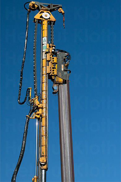 © Helmut Kloth: Spundbohlen