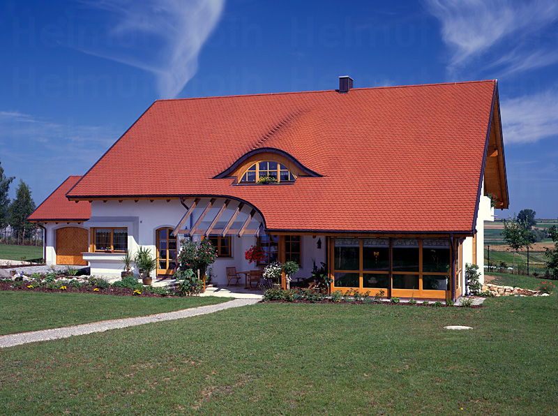 © Helmut Kloth: Referenz Tondachziegel